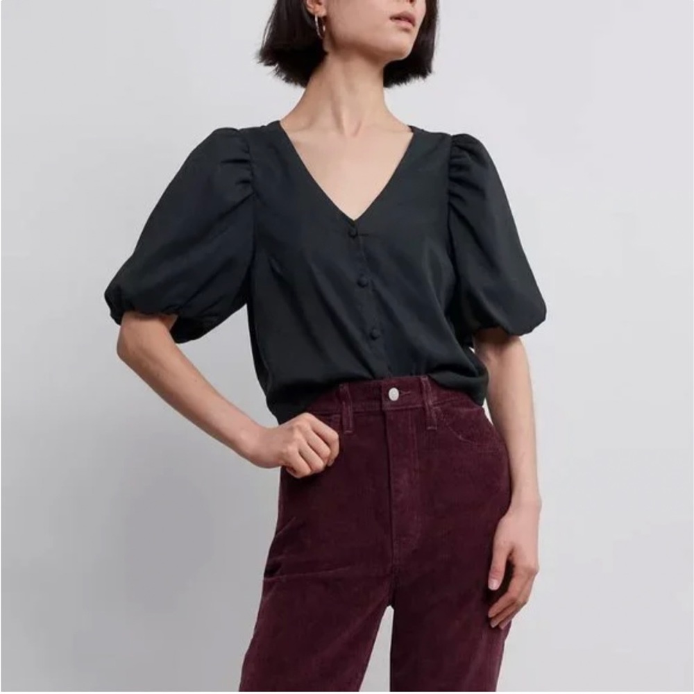Levi’s Holly Puff Sleeve Cropped Black Blouse
